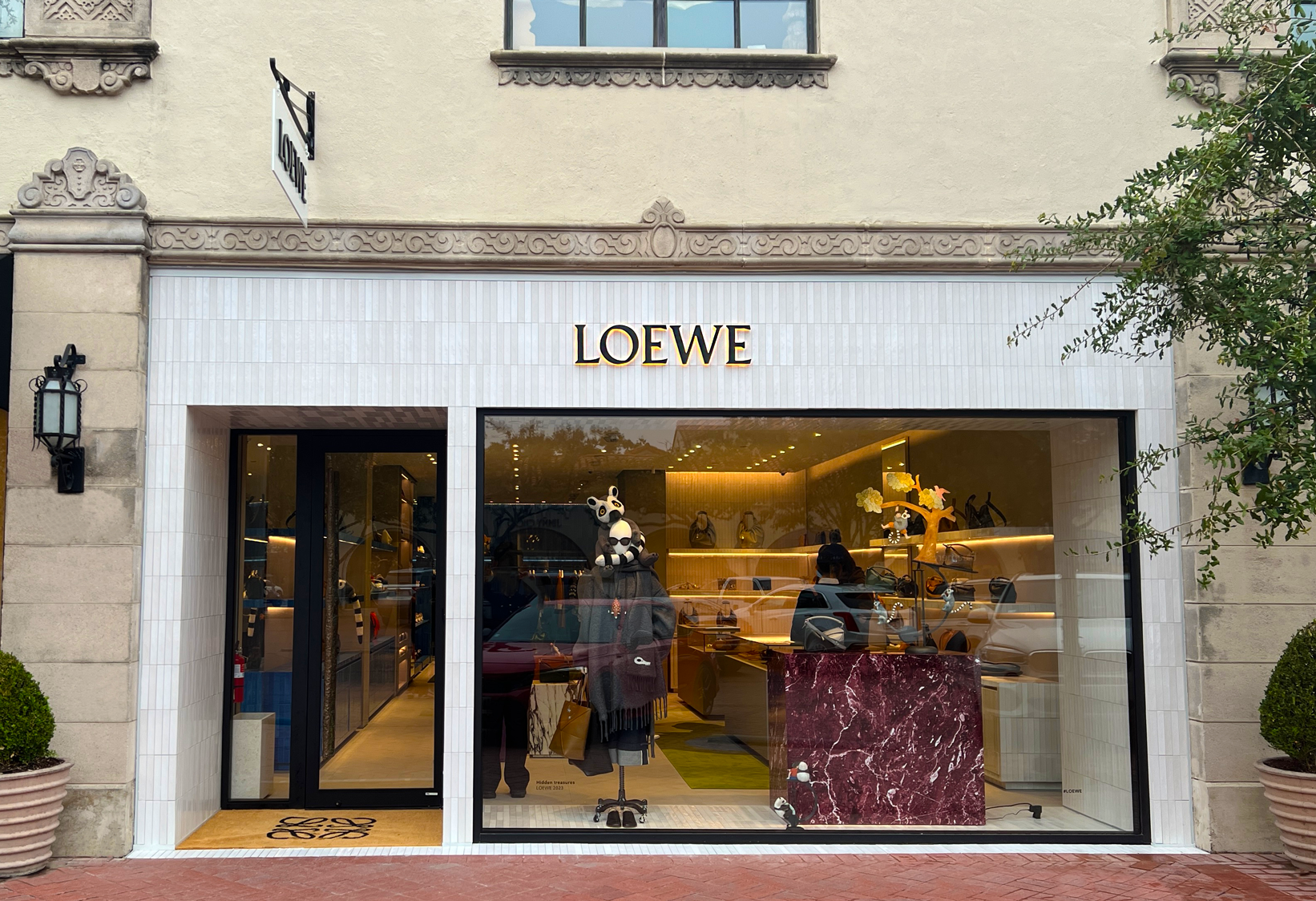 LOEWE Store Front