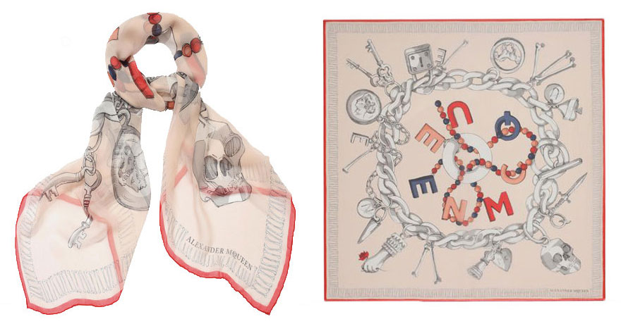 為酷炫的西雅圖之夜挑選Alexander McQueen圍巾。 $ 385，易於打包或完美佩戴在飛機上。