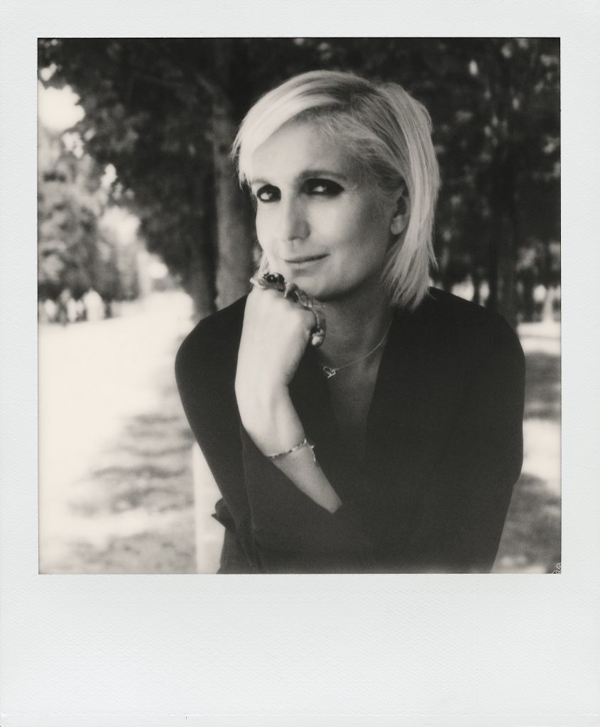 現任藝術總監Maria Grazia Chirui是Dior的第一位女性設計師。