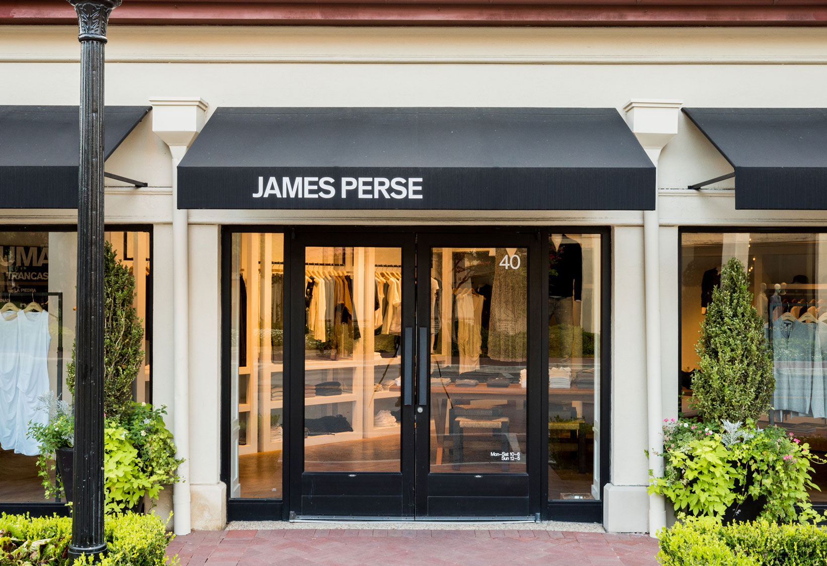 James Perse store front in Highland Park Village